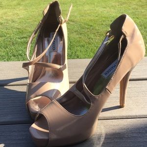 Steve Madden Nude Heels